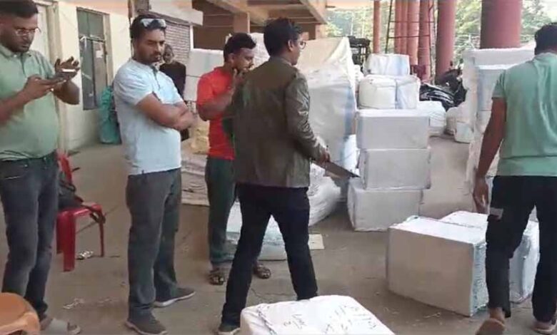 स्टेट जीएसटी विभाग ने की बड़ी कार्रवाई, बिना ई-वे बिल के दो ट्रक सामान जब्त