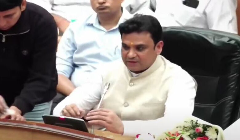 दिल्ली नगर निगम में आम आदमी पार्टी की सफलता, महेश खींची बने मेयर दिल्ली नगर निगम में आम आदमी पार्टी की सफलता, महेश खींची बने मेयर