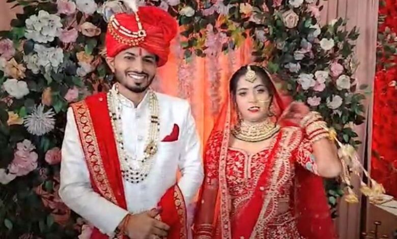 हॉकी खिलाड़ी नेहा गोयल और सुनील कुमार ने मुरथल रोड पर किया विवाह हॉकी खिलाड़ी नेहा गोयल और सुनील कुमार ने मुरथल रोड पर किया विवाह