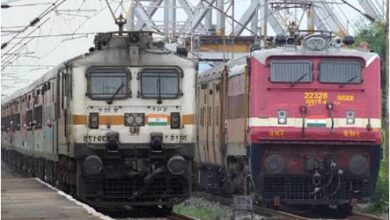 कोहरे के कारण दिल्ली में रेल यात्रियों को परेशानी, कई ट्रेनें देरी से चल रही हैं