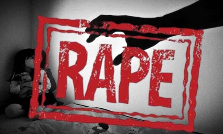 बिहार के लखीसराय में गैंगरेप, पुलिस ने एक आरोपी को पकड़ा, बाकी फरार बिहार के लखीसराय में गैंगरेप, पुलिस ने एक आरोपी को पकड़ा, बाकी फरार