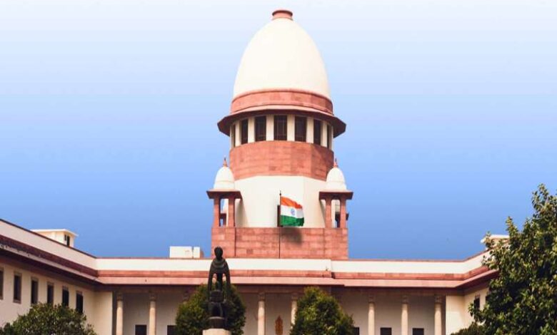 सुप्रीम कोर्ट ने महिला सरपंच को बहाल किया, छत्तीसगढ़ सरकार पर लगा 1 लाख रुपये का जुर्माना सुप्रीम कोर्ट ने महिला सरपंच को बहाल किया, छत्तीसगढ़ सरकार पर लगा 1 लाख रुपये का जुर्माना