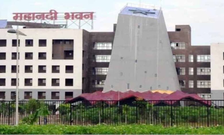 छत्तीसगढ़ शासन ने तबादला आदेश का पालन नहीं करने वाले कर्मचारियों को लेकर सख्त निर्देश दिए छत्तीसगढ़ शासन ने तबादला आदेश का पालन नहीं करने वाले कर्मचारियों को लेकर सख्त निर्देश दिए