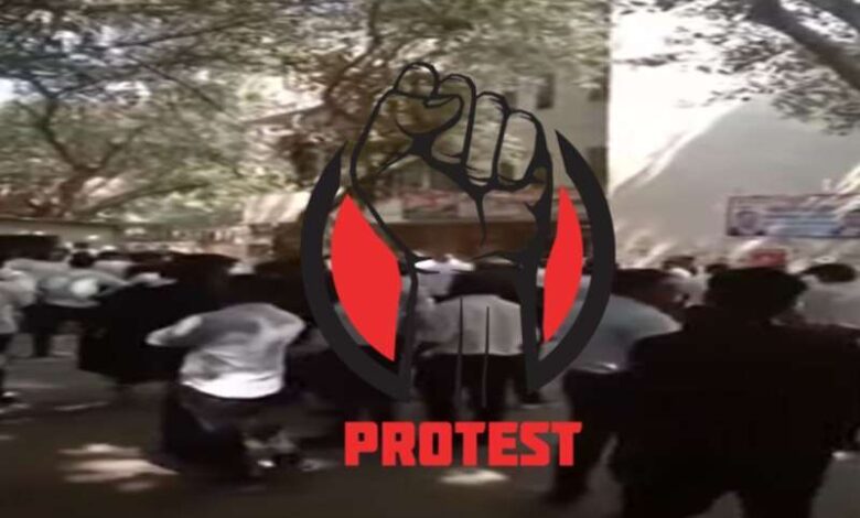 गाजियाबाद में वकीलों पर लाठीचार्ज के खिलाफ यूपी बार काउंसिल का विरोध प्रदर्शन आज, दिल्ली के वकील भी होंगे शामिल गाजियाबाद में वकीलों पर लाठीचार्ज के खिलाफ यूपी बार काउंसिल का विरोध प्रदर्शन आज, दिल्ली के वकील भी होंगे शामिल