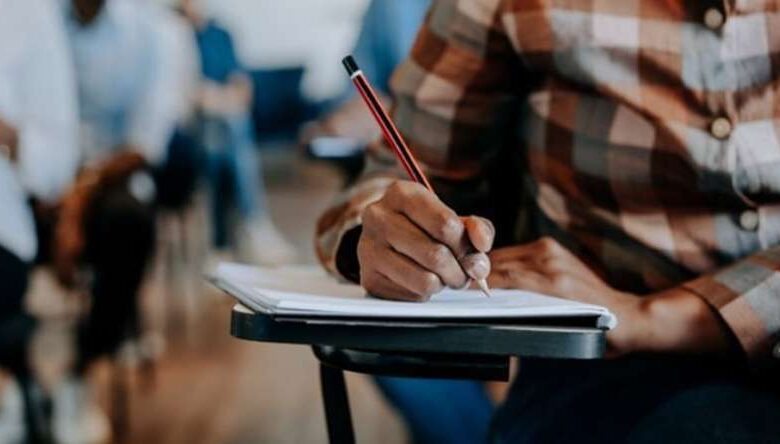 सीबीएसई की बोर्ड परीक्षाएं 15 फरवरी से, 4 अप्रैल तक चलेंगी