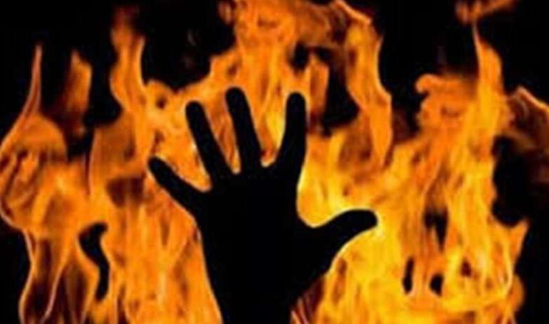 खडूर साहिब में अमृतधारी बुजुर्ग ने पेट्रोल छिड़क कर खुद को आग लगाई खडूर साहिब में अमृतधारी बुजुर्ग ने पेट्रोल छिड़क कर खुद को आग लगाई