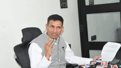 प्रदेश में प्रशासनिक अराजकता का माहौल: पटवारी