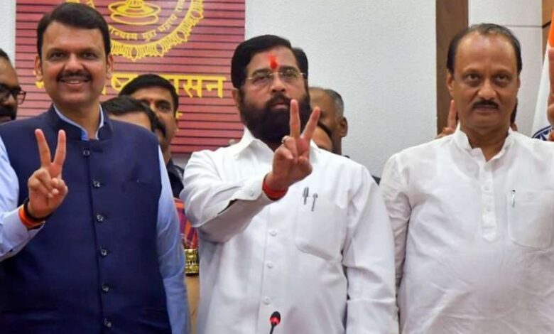 महाराष्ट्र में सीएम का शपथ ग्रहण आज ? सीएम पद के लिए भाजपा का पलड़ा भारी महाराष्ट्र में सीएम का शपथ ग्रहण आज ? सीएम पद के लिए भाजपा का पलड़ा भारी