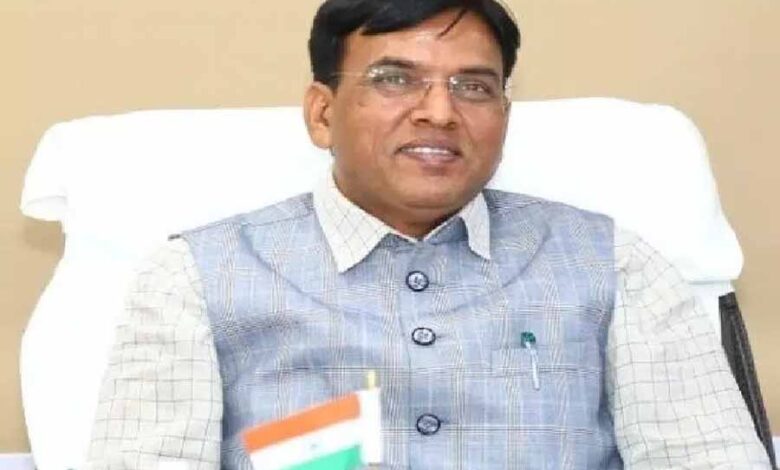 डॉ. मनसुख मांडविया छत्तीसगढ़ में जनजातीय गौरव दिवस समारोह के भाग के रूप में पदयात्रा करेंगे डॉ. मनसुख मांडविया छत्तीसगढ़ में जनजातीय गौरव दिवस समारोह के भाग के रूप में पदयात्रा करेंगे