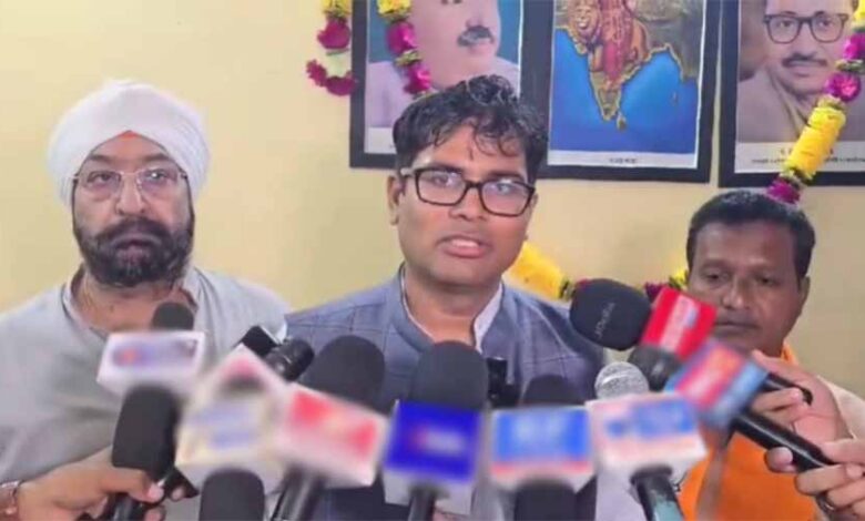 पीएससी घोटाला: सोनवानी की गिरफ्तारी पर मंत्री ओपी चौधरी का बड़ा बयान पीएससी घोटाला: सोनवानी की गिरफ्तारी पर मंत्री ओपी चौधरी का बड़ा बयान