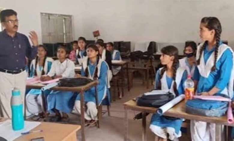 हाई और हायर सेकेंडरी सरकारी स्कूलों में पहली बार प्री बोर्ड परीक्षा का आयोजन हाई और हायर सेकेंडरी सरकारी स्कूलों में पहली बार प्री बोर्ड परीक्षा का आयोजन