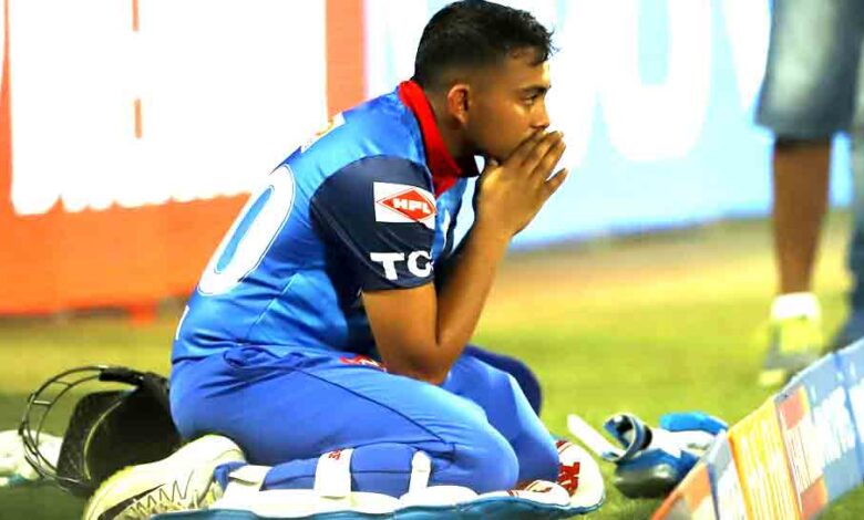 “क्या पृथ्वी शॉ के करियर की गिरावट का कारण यशस्वी जायसवाल हैं?” “क्या पृथ्वी शॉ के करियर की गिरावट का कारण यशस्वी जायसवाल हैं?”