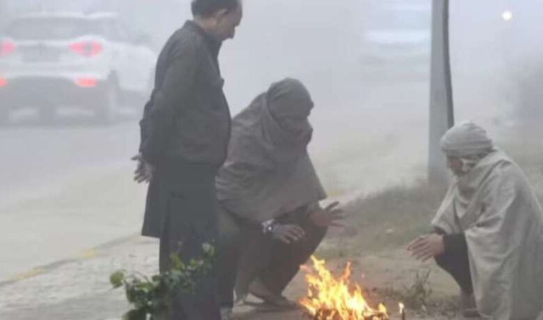ठंड की दस्तक से पहले बिगड़ेगा मौसम का मिजाज, IMD ने दी चेतावनी ठंड की दस्तक से पहले बिगड़ेगा मौसम का मिजाज, IMD ने दी चेतावनी
