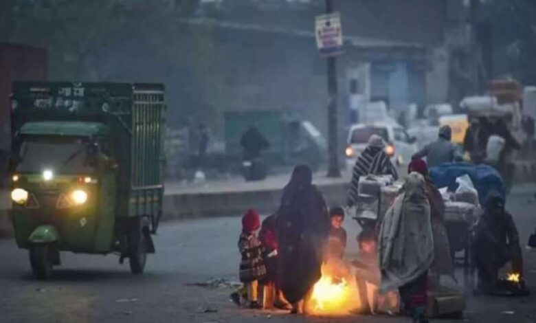 चक्रवात फेंगल से तमिलनाडु में भारी बारिश की संभावना,दिल्ली, यूपी-बिहार में ठंड का प्रकोप जारी चक्रवात फेंगल से तमिलनाडु में भारी बारिश की संभावना,दिल्ली, यूपी-बिहार में ठंड का प्रकोप जारी