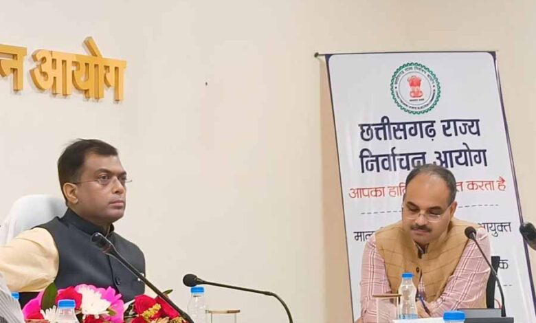 मतदाता सूची प्रकाशन के पूर्व सभी प्रशिक्षण कार्यक्रम सम्पन्न कराएं: राज्य निर्वाचन आयुक्त अजय सिंह मतदाता सूची प्रकाशन के पूर्व सभी प्रशिक्षण कार्यक्रम सम्पन्न कराएं: राज्य निर्वाचन आयुक्त अजय सिंह