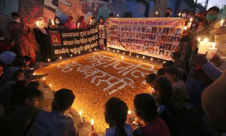 भोपाल गैस त्रासदी के 40 साल: कैसे इस आपदा ने लोगों को उनके जन्म से पहले ही प्रभावित कर दिया था भोपाल गैस त्रासदी के 40 साल: कैसे इस आपदा ने लोगों को उनके जन्म से पहले ही प्रभावित कर दिया था