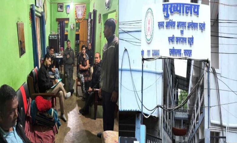 एसीबी की बड़ी कार्रवाई, तीन कांस्टेबल और लेखा अधिकारी के घर पर छापा एसीबी की बड़ी कार्रवाई, तीन कांस्टेबल और लेखा अधिकारी के घर पर छापा