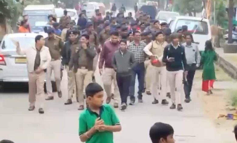 सुबह-सुबह बदमाशों पर शिकंजा कसने के लिए राजधानी में पुलिस की सरप्राइज चेकिंग, 15 संदिग्धों को लिया हिरासत में