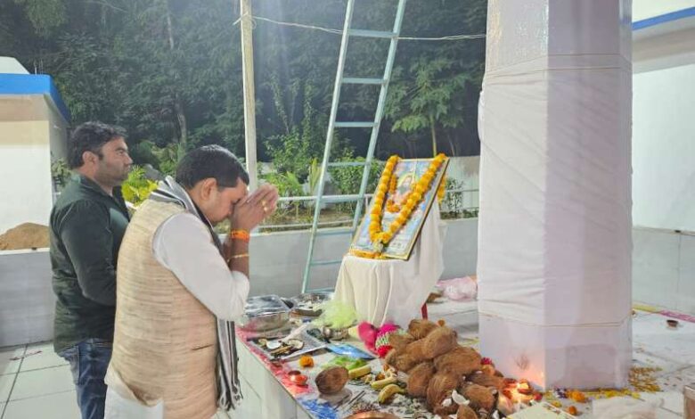 गुरु घासीदास बाबा की जयंती समारोह में सम्मिलित हुए पार्षद नरेंद्र देवांगन