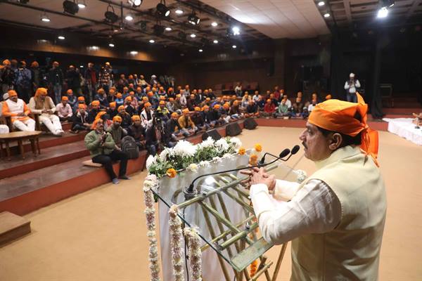 सनातन परम्परा की रक्षा के लिए गुरू गोविंद सिंह ने अपने साहिबजादों को बलिदान कर दिया : मुख्यमंत्री डॉ. यादव सनातन परम्परा की रक्षा के लिए गुरू गोविंद सिंह ने अपने साहिबजादों को बलिदान कर दिया : मुख्यमंत्री डॉ. यादव