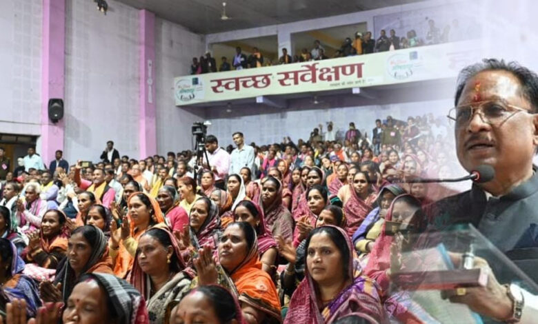 मुख्यमंत्री विष्णु देव साय अम्बिकापुर में छत्तीसगढ़ कोलता समाज के संभागस्तरीय सम्मेलन में हुए शामिल मुख्यमंत्री विष्णु देव साय अम्बिकापुर में छत्तीसगढ़ कोलता समाज के संभागस्तरीय सम्मेलन में हुए शामिल