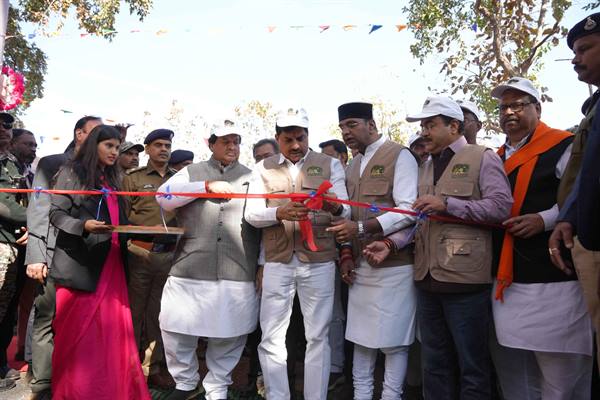 रातापानी टाइगर रिजर्व, विश्व विख्यात पुरातत्वविद् डॉ. विष्णु वाकणकर के नाम से जाना जाएगा : मुख्यमंत्री डॉ. यादव रातापानी टाइगर रिजर्व, विश्व विख्यात पुरातत्वविद् डॉ. विष्णु वाकणकर के नाम से जाना जाएगा : मुख्यमंत्री डॉ. यादव