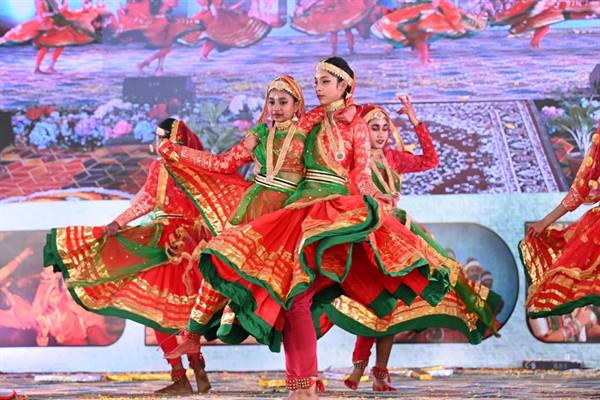 राष्ट्रीय बाल रंग में मध्यप्रदेश की लोक संस्कृति की छटा बिखरी राष्ट्रीय बाल रंग में मध्यप्रदेश की लोक संस्कृति की छटा बिखरी