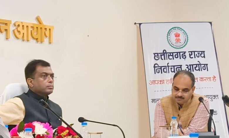 मतदाता सूची प्रकाशन के पूर्व सभी प्रशिक्षण कार्यक्रम सम्पन्न कराएं: राज्य निर्वाचन आयुक्त अजय सिंह मतदाता सूची प्रकाशन के पूर्व सभी प्रशिक्षण कार्यक्रम सम्पन्न कराएं: राज्य निर्वाचन आयुक्त अजय सिंह