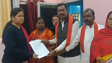 नशामुक्ति के विरुद्ध भारतीय शक्ति चेतना पार्टी द्वारा चलाया जा रहा नशामुक्ति अभियान, शहर के नगर पुलिस अधिक्षक को सौंपा ज्ञापन