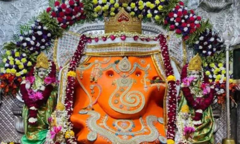 इंदौर का चमत्कारी गणेश मंदिर, शादी में आ रही रुकावट होती है दूर, दर्शन करते ही बज जाएंगी शहनाइयां इंदौर का चमत्कारी गणेश मंदिर, शादी में आ रही रुकावट होती है दूर, दर्शन करते ही बज जाएंगी शहनाइयां