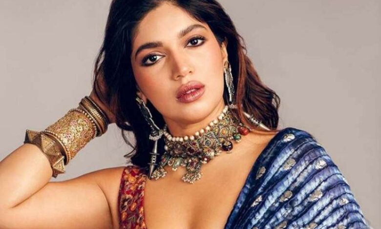 फैशन सिर्फ महंगे ब्रांड या डिजाइनर कपड़ों तक सीमित नहीं: भूमि पेडनेकर फैशन सिर्फ महंगे ब्रांड या डिजाइनर कपड़ों तक सीमित नहीं: भूमि पेडनेकर