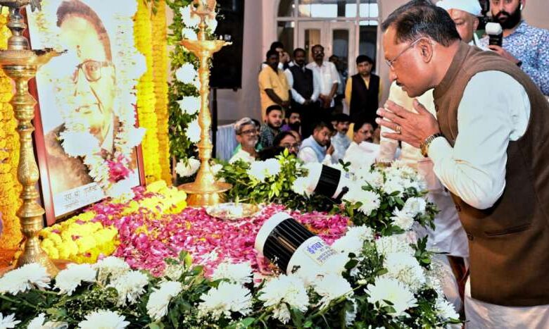 मुख्यमंत्री ने स्वर्गीय बृजेंद्र प्रसाद श्रीवास्तव को दी श्रद्धांजलि मुख्यमंत्री ने स्वर्गीय बृजेंद्र प्रसाद श्रीवास्तव को दी श्रद्धांजलि