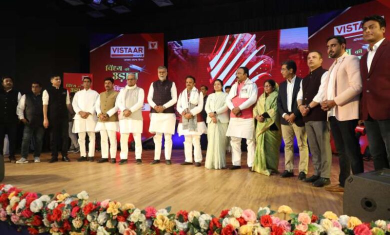 लक्ष्य व दिशा सही हो तो समस्त बांधाएं दूर हो जाती हैं: उप मुख्यमंत्री शुक्ल लक्ष्य व दिशा सही हो तो समस्त बांधाएं दूर हो जाती हैं: उप मुख्यमंत्री शुक्ल