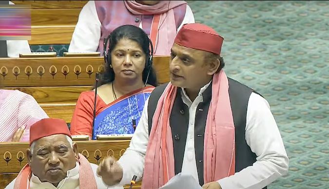 संसद में गूंजा संभल मुद्दा, अखिलेश बोले-ये लड़ाई संभल की नहीं, दिल्‍ली-लखनऊ की 
