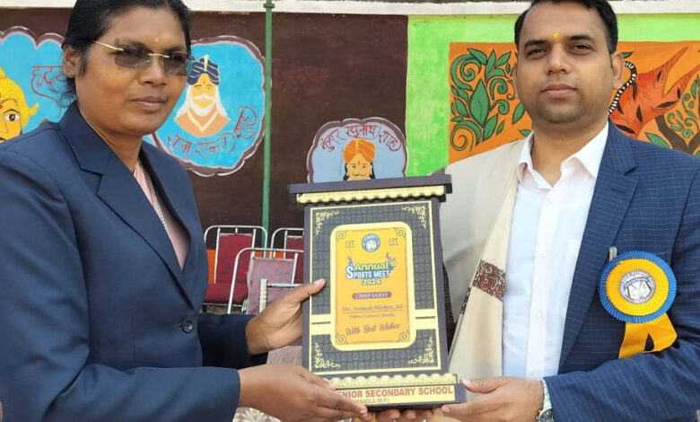 आवेदक को जनदर्शन के माध्यम से मिला मृत्यु प्रमाण पत्र आवेदक को जनदर्शन के माध्यम से मिला मृत्यु प्रमाण पत्र