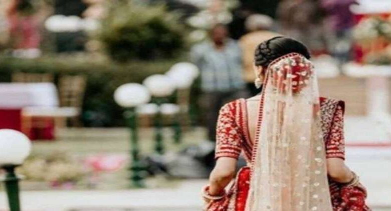 नालंदा में चौकाने वाला मामला: पत्नी की हत्या के आरोप में चार महीने जेल में बिताने के बाद पत्नी मिली जिंदा नालंदा में चौकाने वाला मामला: पत्नी की हत्या के आरोप में चार महीने जेल में बिताने के बाद पत्नी मिली जिंदा