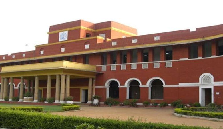 पश्चिम विहार स्कूल को बम की धमकी देने वाला छात्र गिरफ्तार, पुलिस ने आईपी एड्रेस से पकड़ा पश्चिम विहार स्कूल को बम की धमकी देने वाला छात्र गिरफ्तार, पुलिस ने आईपी एड्रेस से पकड़ा