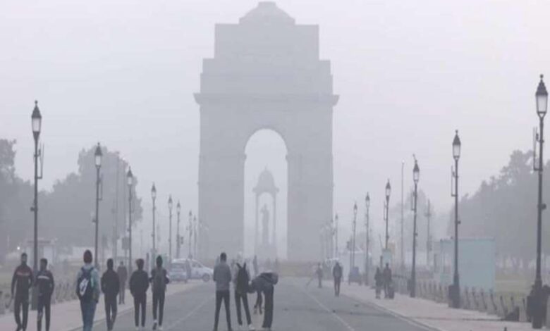 दिल्ली में शीतलहर का अलर्ट, 13 दिसंबर को न्यूनतम तापमान 4 डिग्री तक गिरने की संभावना दिल्ली में शीतलहर का अलर्ट, 13 दिसंबर को न्यूनतम तापमान 4 डिग्री तक गिरने की संभावना
