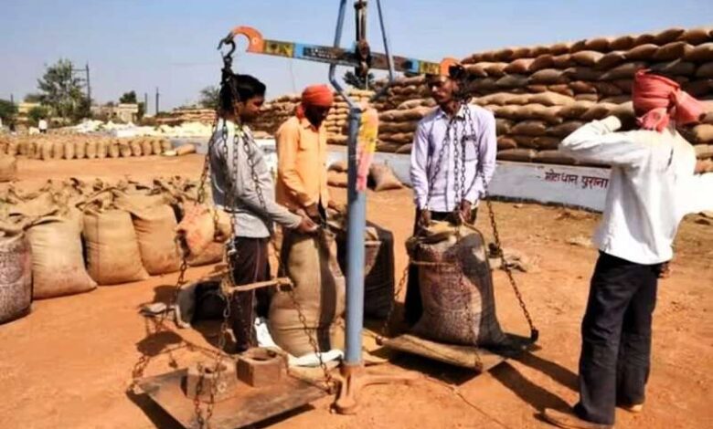 32.29 लाख मीट्रिक टन धान की खरीद हो चुकी है, आज से उठान में आएगी तेजी 32.29 लाख मीट्रिक टन धान की खरीद हो चुकी है, आज से उठान में आएगी तेजी
