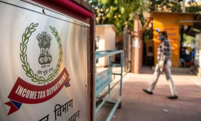 भोपाल में बड़ी कार्रवाई, तीन बिल्डरों के ठिकानों पर छापेमारी, 300 करोड़ रुपये के अघोषित निवेश और भारी मात्रा में नकदी बरामद