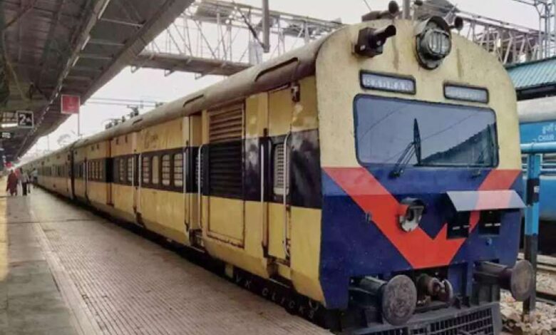 परीक्षा के दौरान यात्रियों की सुविधा हेतु अनारक्षित विशेष ट्रेन