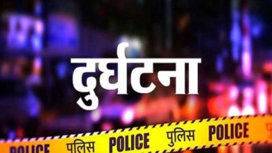 सड़क हादसा: तेज रफ्तार ऑटो संतुलन बिगड़ने की वजह से पलटा, बच्चे की हुई मौत