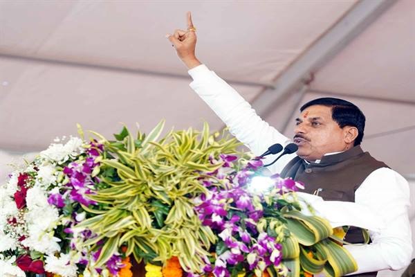 हमारी सरकार ने जिला बनाया, अब हम दे रहे हैं सौगातें: सीएम हमारी सरकार ने जिला बनाया, अब हम दे रहे हैं सौगातें: सीएम