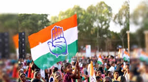 कांग्रेस नेता समेत 13 लोगों पर केस