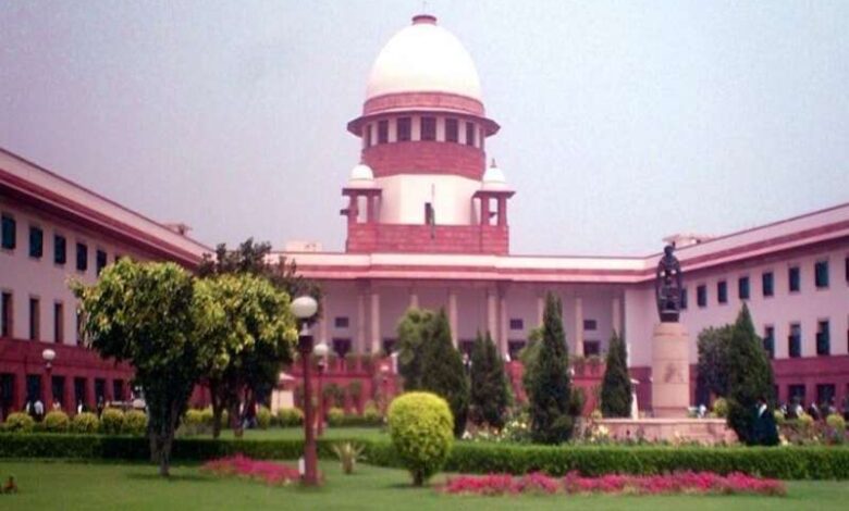 न्यायपालिका में दिखावा नहीं, सुप्रीम कोर्ट ने जजों को दी सोशल मीडिया से बचने की सलाह न्यायपालिका में दिखावा नहीं, सुप्रीम कोर्ट ने जजों को दी सोशल मीडिया से बचने की सलाह