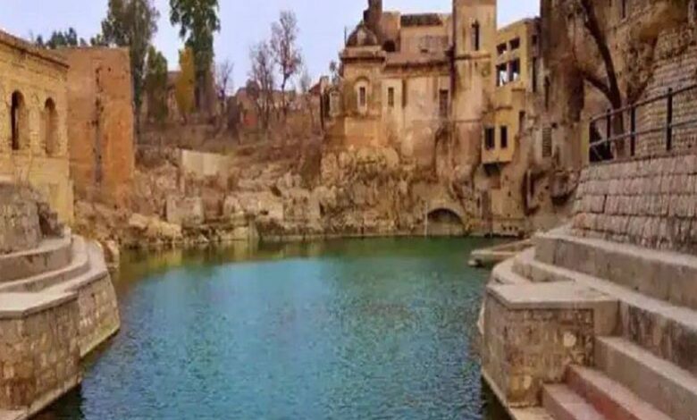 72 भारतीय श्रद्धालुओं का जत्था पाकिस्तान के श्री कटासराज धाम के लिए हुआ रवाना 72 भारतीय श्रद्धालुओं का जत्था पाकिस्तान के श्री कटासराज धाम के लिए हुआ रवाना