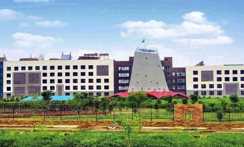 राज्य प्रशासनिक सेवा के अधिकारियों का तबादला आदेश जारी