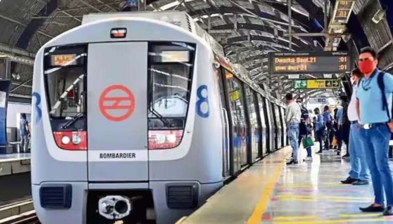 कीर्तिनगर-मोतीनगर के बीच केबल चोरी, ब्लू लाइन मेट्रो की गति होगी धीमी कीर्तिनगर-मोतीनगर के बीच केबल चोरी, ब्लू लाइन मेट्रो की गति होगी धीमी
