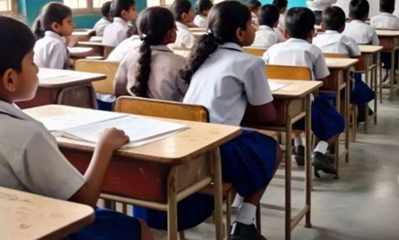 ‘नो डिटेंशन पॉलिसी’: यूपी में जारी, बिहार और दिल्ली में बदलाव का क्या असर? ‘नो डिटेंशन पॉलिसी’: यूपी में जारी, बिहार और दिल्ली में बदलाव का क्या असर?