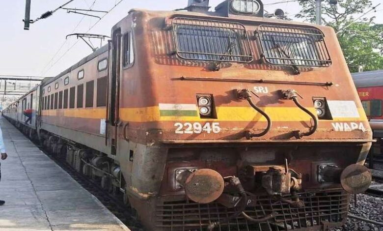 लखनऊ मंडल में नॉन इंटर लॉकिंग कार्यों के चलते गाड़ियाँ प्रभावित